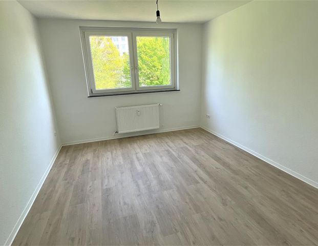 Demnächst frei! 3-Zimmer-Wohnung mit Küche in Wolfsburg Vorsfelde - Photo 1