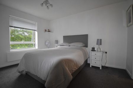 1 bedroom Maisonette - Millfield, Welwyn Garden City - Photo 3