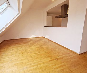 DACHGESCHOSS, INNSTRASSE, sonnige 76 m2 Neubau, 2 Zimmer, Wohnküche... - Foto 1