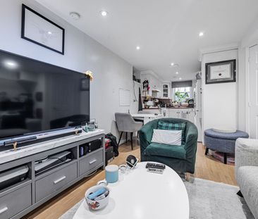For Lease - 669 Woodbine Avenue, Toronto, Ontario - Photo 3