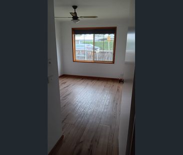 2 BEDROOM PROPERTY AVAILABLE IN GROVEDALE - STRICT ELIGIBILITY REQU... - Photo 2