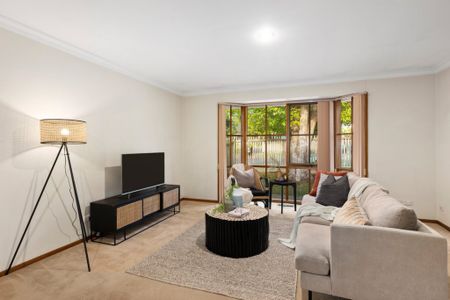 Single Level Dual Courtyard Unit - Walking Distance to Mount Pleasant Primary & Nunawading Station - Photo 3