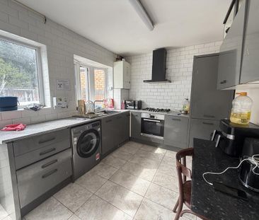 3 bedroom house share to rent - Photo 3