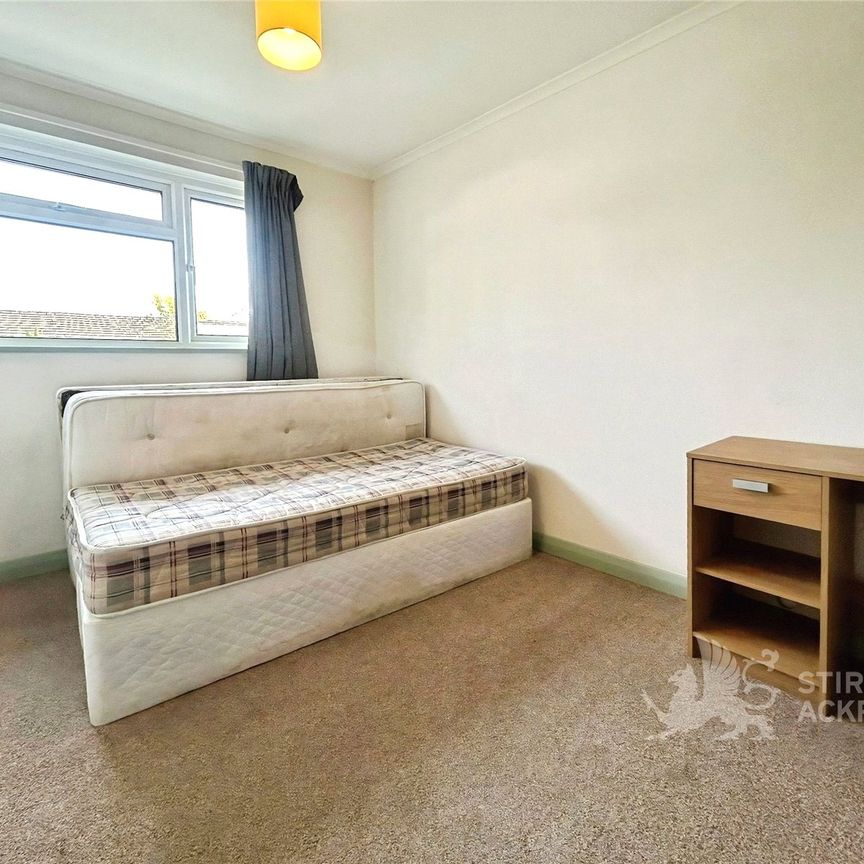 Guildford Park Avenue, Guildford, Surrey, GU2 7NH - Photo 1