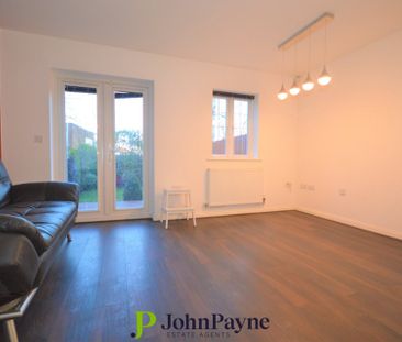 Crediton Close, Styvechale, Coventry, CV3 5PX - Photo 5