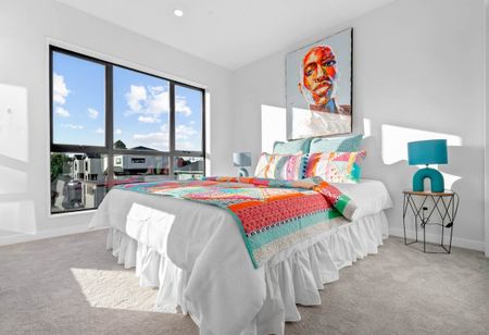 Stylish & Brand New In Central Papatoetoe - Photo 4