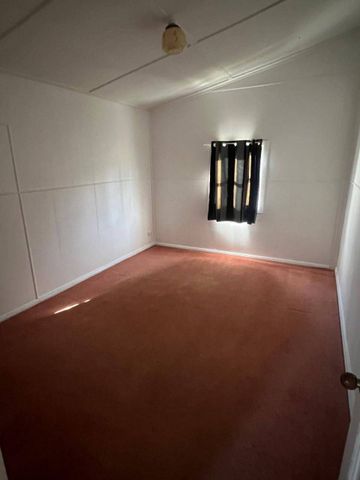 WEST GOULBURN - 3 BAY SHED/ GARAGE - Photo 4