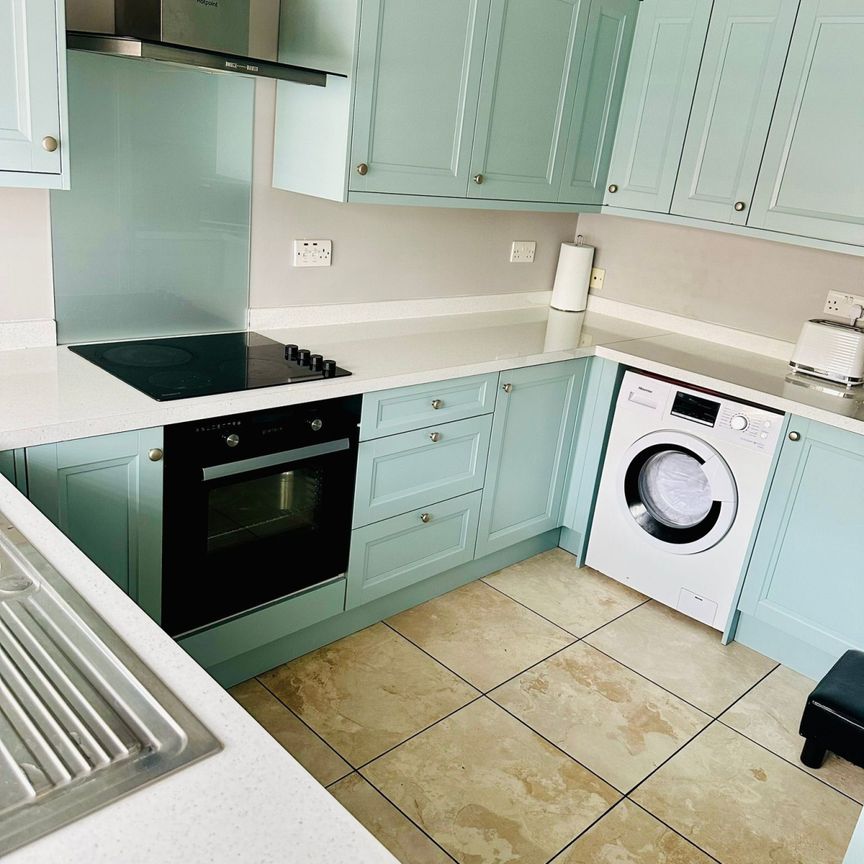 En-suite Room for Single working person- £650 - Photo 1