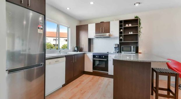 Marina Living! - Photo 1