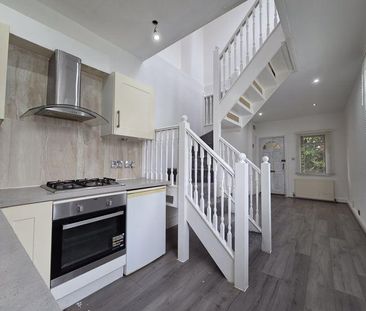 2 bedroom flat to rent - Photo 3