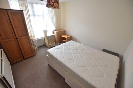 4 bedroom terraced house to rent - Photo 4