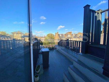 2 bedroom Flat To Let - Photo 3