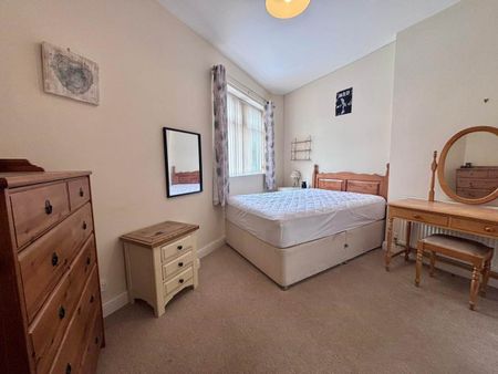 Portlands, Fairfield Avenue Bramley - Photo 5