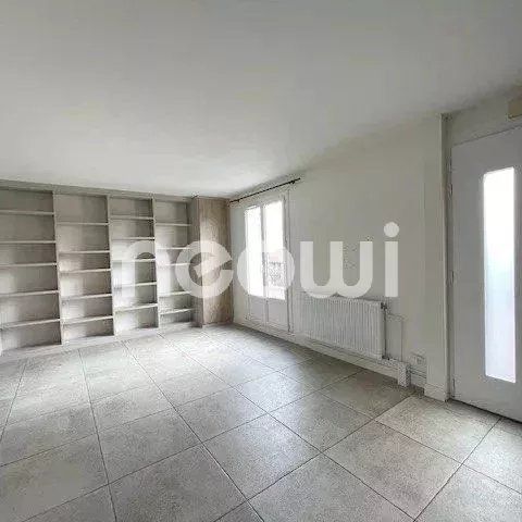 Location Maison 5 pièces 88m² GLEIZE 69400 - Photo 1
