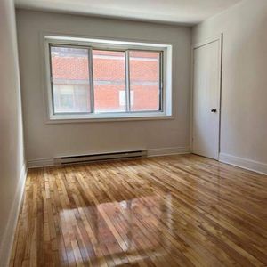 2 CH - 1 SDB - Montréal - $1,335 /mo - Photo 2