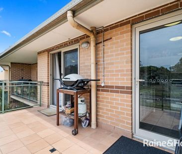 Experience Resort-Style Living in This Modern Dual-Level Apartment - Photo 5