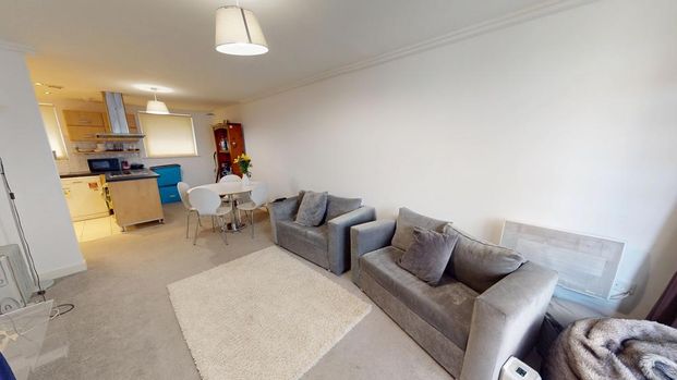 2 bedroom flat to rent - Photo 1