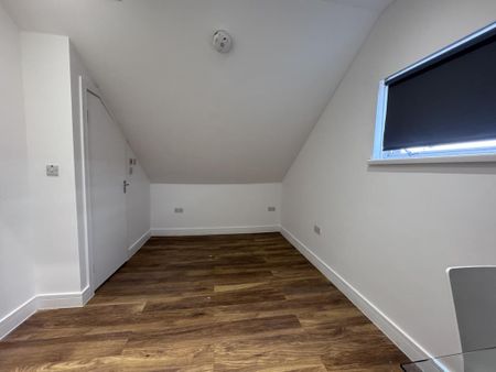 1 bedroom house of multiple occupation to rent - Photo 3