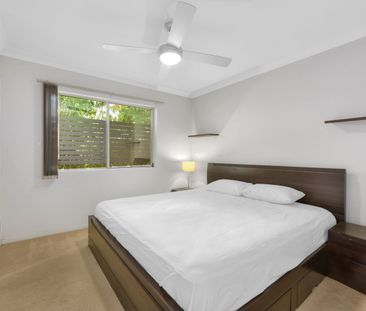 Spacious inner city unit - Photo 2