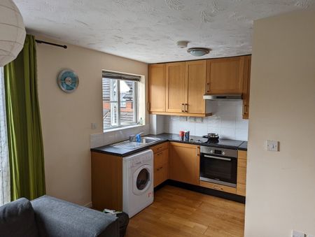 2 Bed Flat, New Cross, SE14 - Photo 4