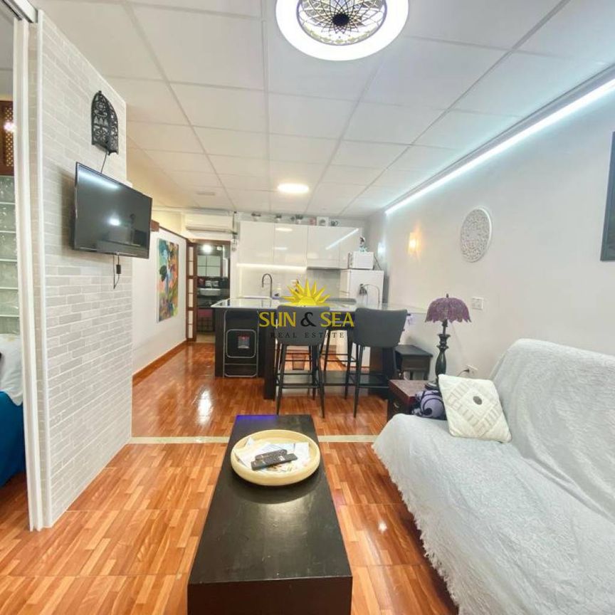 APARTMENT FOR RENT NEAR THE CENTER OF TORREVIEJA - ALICANTE PROVINCE - Photo 1