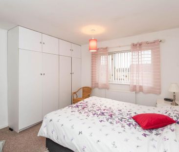 2 bedroom semi-detached house to rent - Photo 4