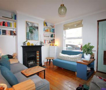 2 bedroom cottage to rent - Photo 2