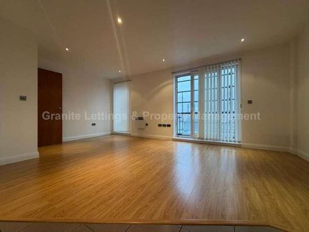 Xq, Taylorson Street South, Salford Quays, M5 - Photo 2