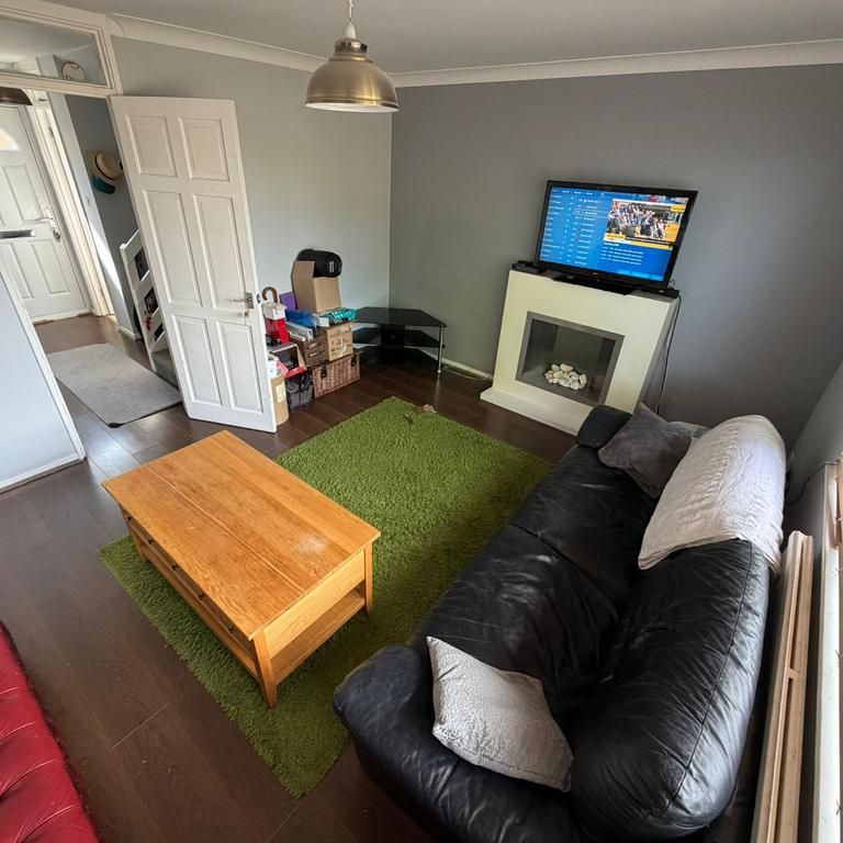 3 bedroom terraced house to rent - Photo 1