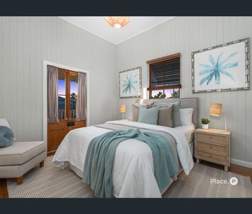 Gorgeous Coastal Cottage with Massive Yard - minutes from the water... - Photo 5