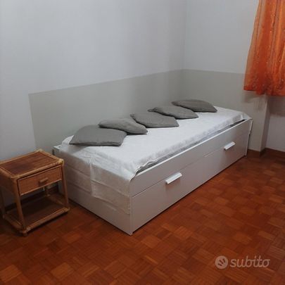 Stanza singola con bagno privato - Photo 1