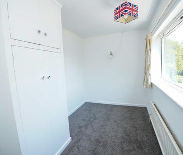 3 bed House - Detached for Rent - Photo 4