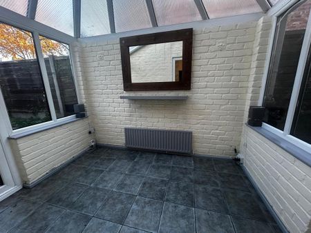 3 bedroom terraced house to rent - Photo 4