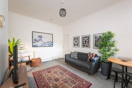 Simonside Terrace, Heaton, Newcastle Upon Tyne - Photo 4