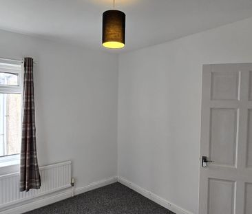 Victoria Street - Photo 3