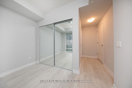 For Lease - 2221 Yonge Street Unit# 1010, Toronto, Ontario - Photo 3