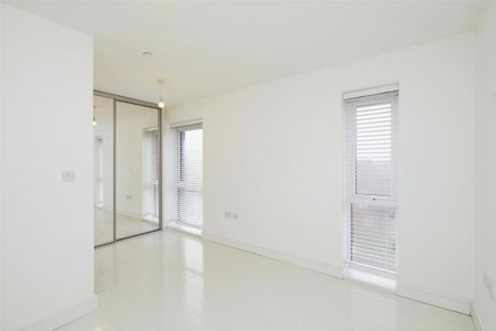 4 bedroom detached house to rent - Photo 5