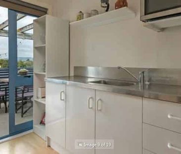 Fully furnished apartment near hospital - Photo 1