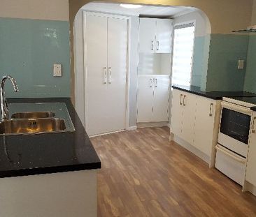Property Management1 Glenbervie Cres, Massey - House for Rent - Photo 6