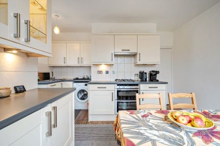 3 bedroom maisonette to rent - Photo 5