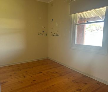 Charming 3-Bedroom Home with Modern Comforts in Whyalla Stuart - Photo 2