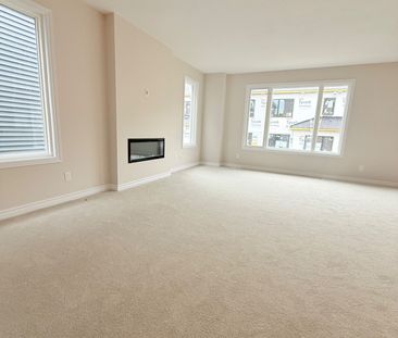 For Lease - 351 Les Emmerson Drive, Barrhaven, Ontario - Photo 3