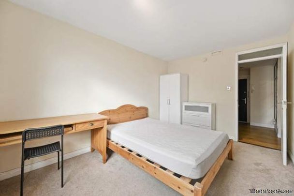 3 bedroom property to rent in London - Photo 1