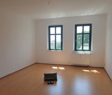 +++ Großzügige 2-Zimmer-Dachgeschosswohnung mit Balkon in Chemnitz-... - Photo 1