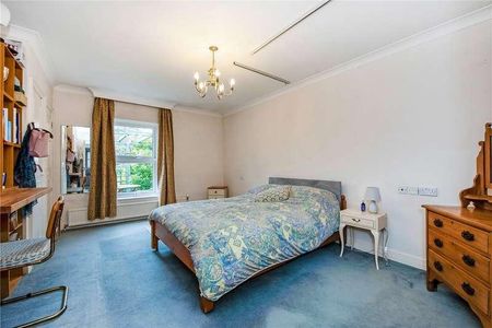 Headbourne Worthy House, Bedfield Lane, Headbourne Worthy, Winchester, SO23 - Photo 3