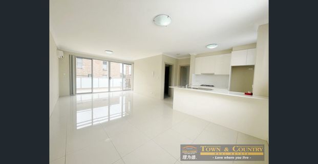 near new second floor 2 bedroom apartment - Photo 1