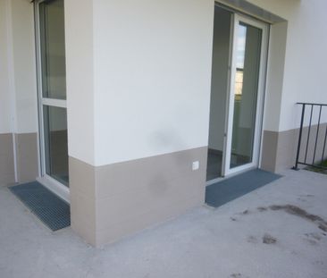 Location Appartement 3 pièces 54m² ST ANDRE DE CUBZAC 33240 - Photo 2