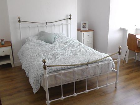 5 bedroom house to rent - Photo 2