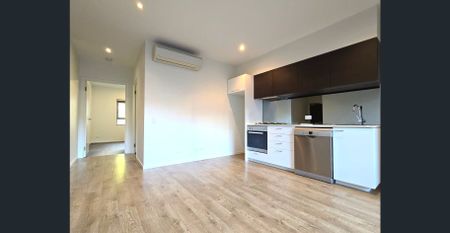 VIVA - 1 Bedroom Apartment with Parking for Rent in great location of Carlton - Photo 5