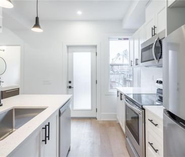 204 BALSAM Avenue S Unit# 2, Hamilton, Ontario, L8M3B8 - Photo 6